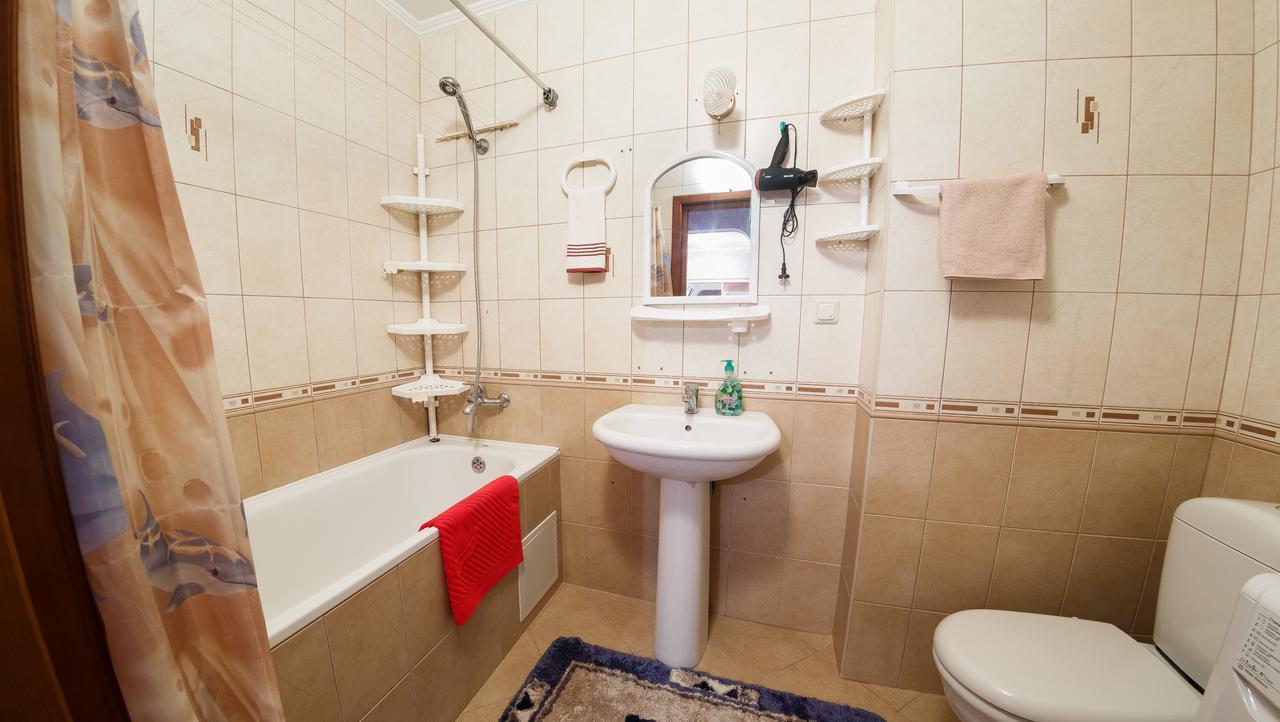 Clean And Comfortable Apartments On Karl Marx Street Тирасполь Экстерьер фото