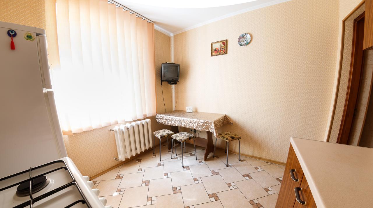 Clean And Comfortable Apartments On Karl Marx Street Тирасполь Экстерьер фото